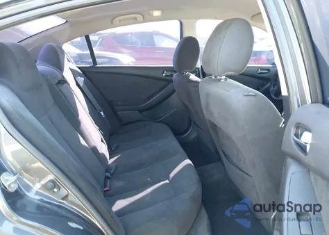 2011 Nissan Altima 2.5 S z USA, uszkodzony, nr VIN 1N4AL2AP8BN435945